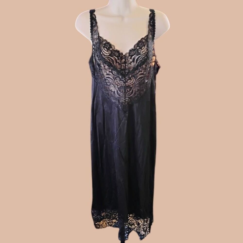 Vintage Vanity Fair Black Full Slip Dress Size 36 / MED Lace Trim Slit Nightgown